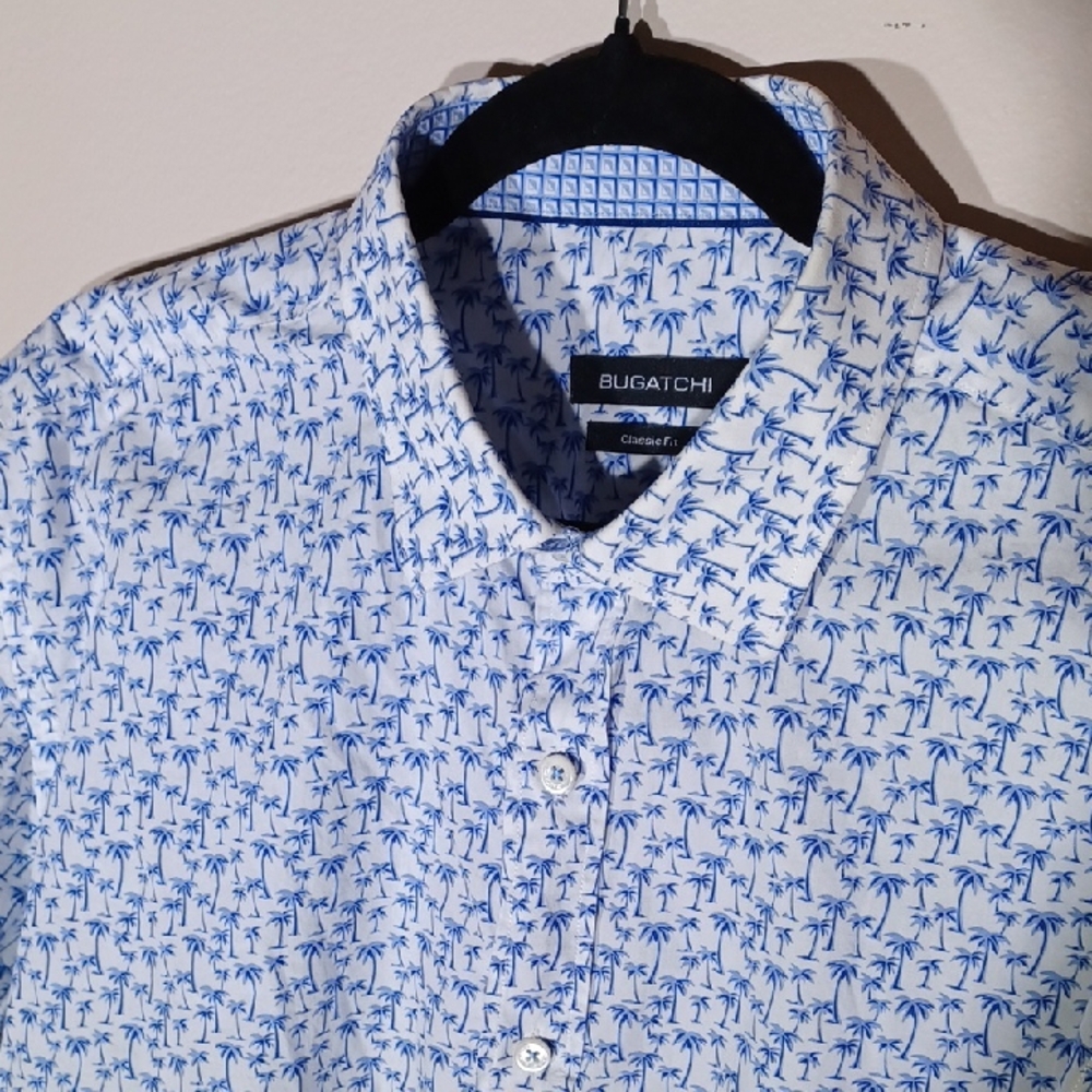 Bugatchi Men's White and Blue Palm Print Shirt